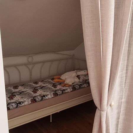 Sveciu Namai Kamile Villa Siauliai  Ngoại thất bức ảnh