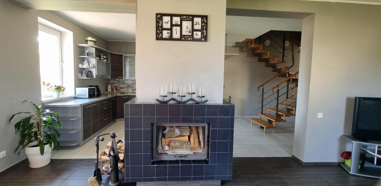 Sveciu Namai Kamile Villa Siauliai  Ngoại thất bức ảnh