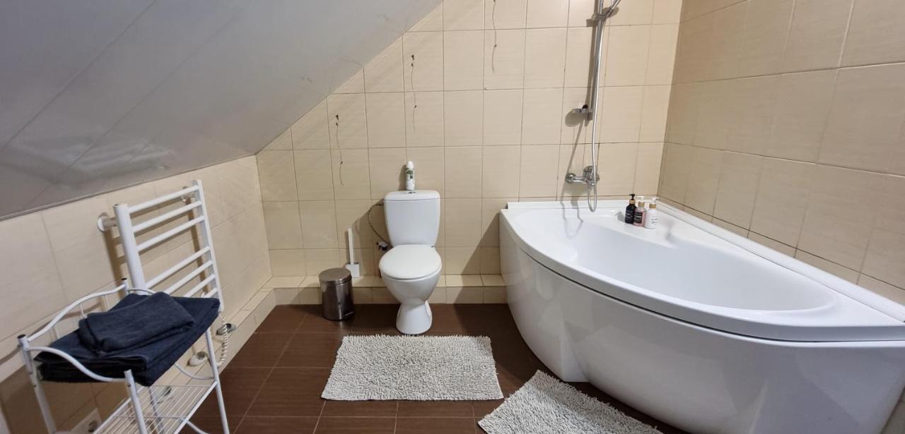 Sveciu Namai Kamile Villa Siauliai  Ngoại thất bức ảnh